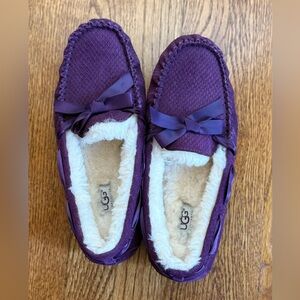 SOLD UGG Women's Luxurious Purple/Plum Slippers